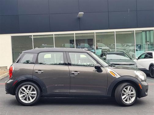 2012 MINI Cooper Countryman Base