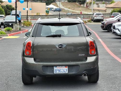 2012 MINI Cooper Countryman Base