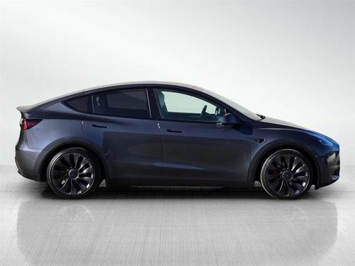 2023 Tesla Model Y Performance Dual Motor All-Wheel Drive