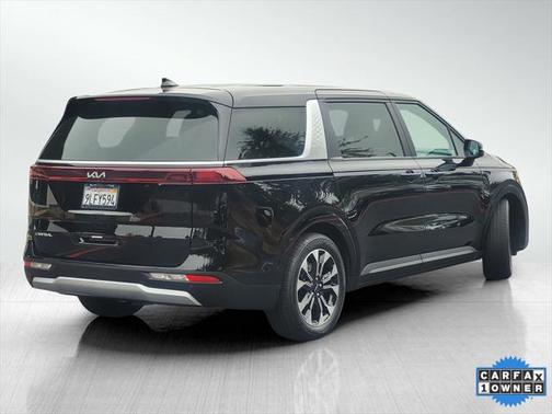 2024 Kia Carnival EX