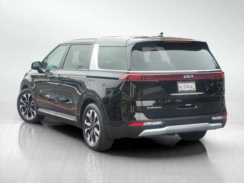 2024 Kia Carnival EX