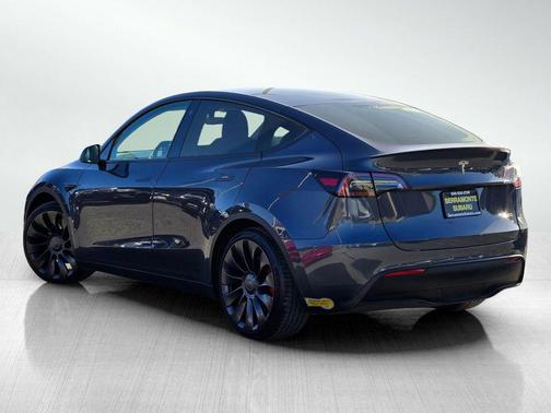 2022 Tesla Model Y Performance Dual Motor All-Wheel Drive