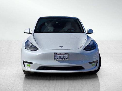 Pearl White Multi-Coat 2023 Tesla Model Y Long Range Dual Motor All-Wheel Drive