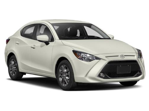 Frost 2019 Toyota Yaris Sedan LE