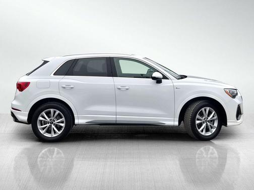2021 Audi Q3 45 S line Premium
