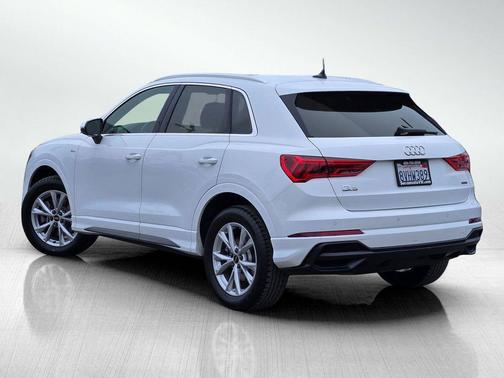 2021 Audi Q3 45 S line Premium