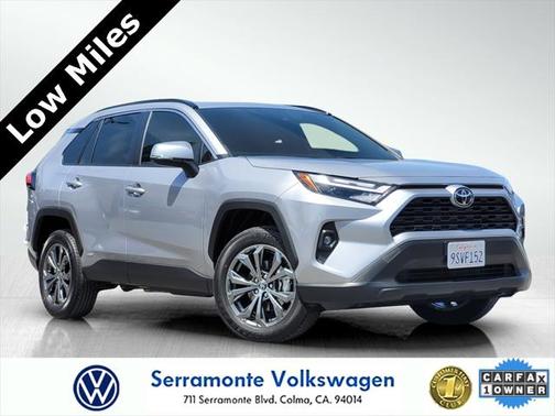 2025 Toyota RAV4 Hybrid XLE Premium