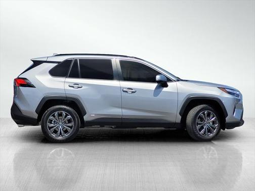 2025 Toyota RAV4 Hybrid XLE Premium