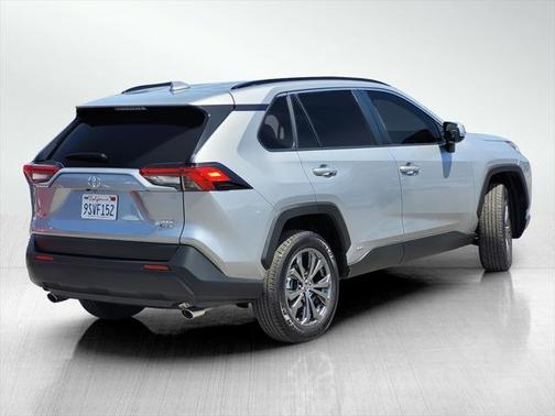 2025 Toyota RAV4 Hybrid XLE Premium