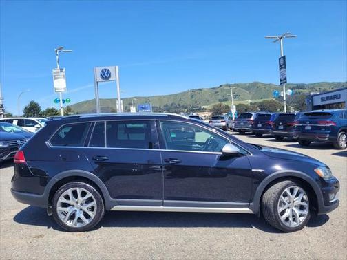 2017 Volkswagen Golf Alltrack TSI SEL