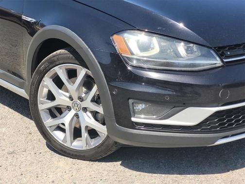 2017 Volkswagen Golf Alltrack TSI SEL