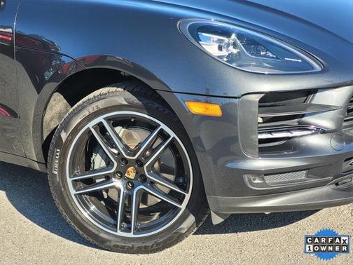 2020 Porsche Macan Base