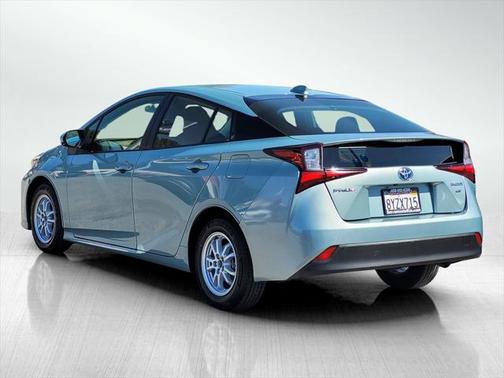 2022 Toyota Prius L
