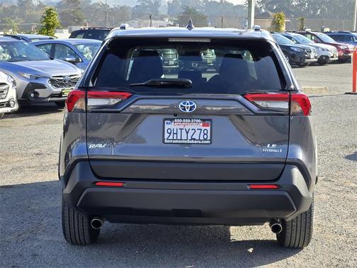 2022 Toyota RAV4 Hybrid LE
