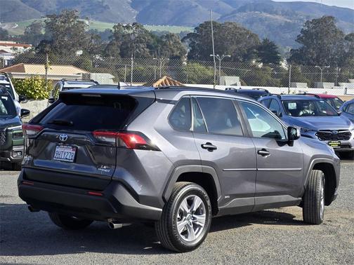 2022 Toyota RAV4 Hybrid LE