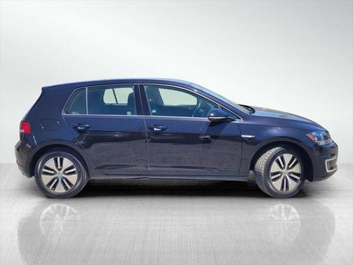 2019 Volkswagen e-Golf SE