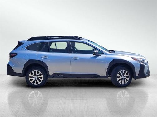 2025 Subaru Outback Base