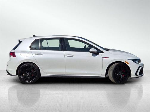 2022 Volkswagen Golf GTI 2.0T SE DSG