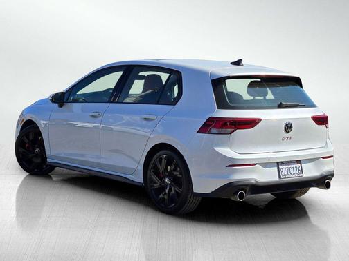 2022 Volkswagen Golf GTI 2.0T SE DSG