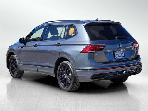 2022 Volkswagen Tiguan 2.0T SE R-Line Black 4MOTION