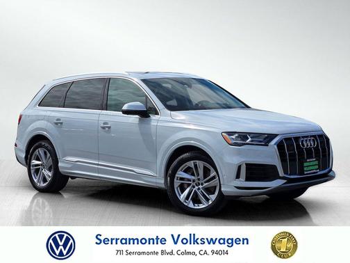 Glacier White Metallic 2022 Audi Q7 55 Premium Plus