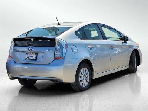 2013 Toyota Prius Plug-in Advanced