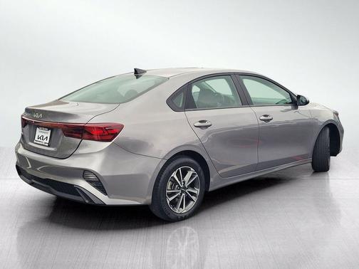Steel Gray 2024 Kia Forte LXS
