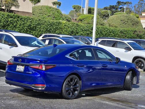 Ultrasonic Blue 2.0 2024 Lexus ES 300h F SPORT Handling