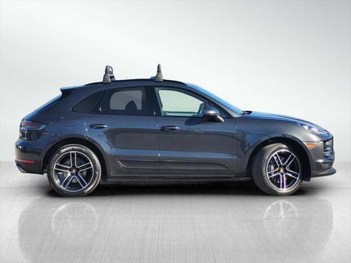 2020 Porsche Macan Base
