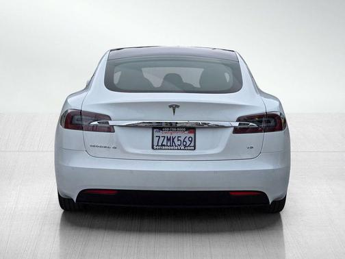 Pearl White Multi-Coat 2017 Tesla Model S 75