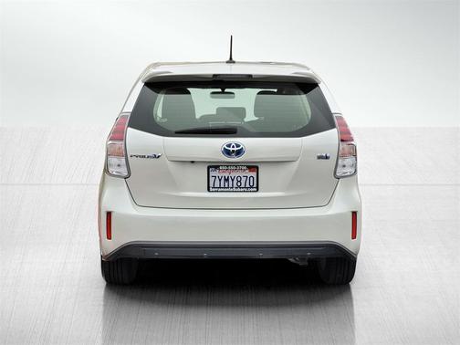 2017 Toyota Prius v Three