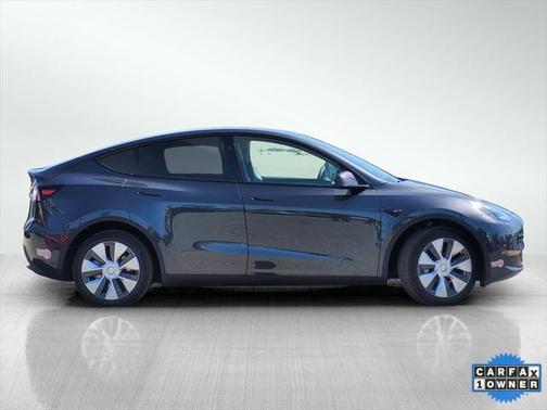 2024 Tesla Model Y Long Range Dual Motor All-Wheel Drive