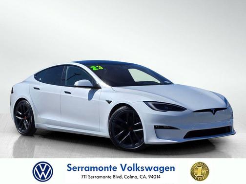 Pearl White Multi-Coat 2023 Tesla Model S Standard Range
