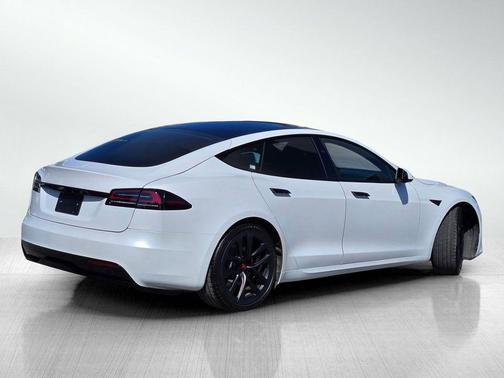 Pearl White Multi-Coat 2023 Tesla Model S Standard Range