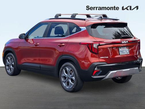 Mars Orange 2024 Kia Seltos S