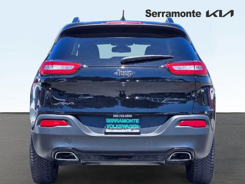 Diamond Black Crystal Pearlcoat 2018 Jeep Cherokee Latitude