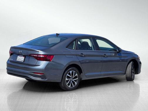 Platinum Gray Metallic 2023 Volkswagen Jetta 1.5T S