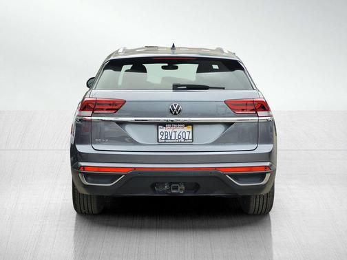 2022 Volkswagen Atlas Cross Sport 3.6L V6 SE w/Technology