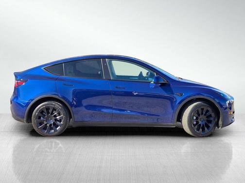 2024 Tesla Model Y Long Range Dual Motor All-Wheel Drive