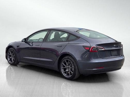 Midnight Silver Metallic 2023 Tesla Model 3 Standard Range
