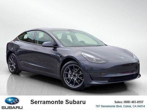 Midnight Silver Metallic 2023 Tesla Model 3 Standard Range