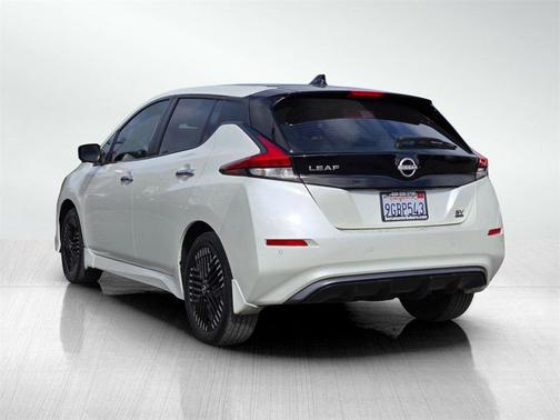 2023 Nissan Leaf SV PLUS 60 kWh