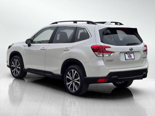 Crystal White Pearl 2023 Subaru Forester Limited