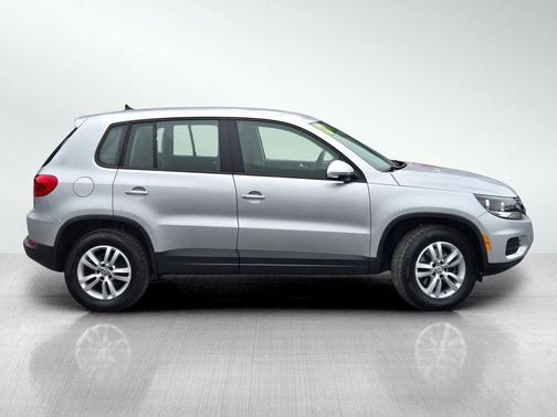 Reflex Silver Metallic 2012 Volkswagen Tiguan S