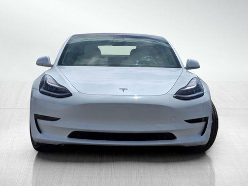 Pearl White Multi-Coat 2018 Tesla Model 3 Long Range