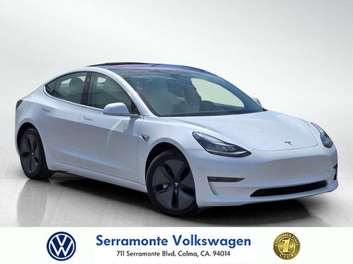Pearl White Multi-Coat 2018 Tesla Model 3 Long Range