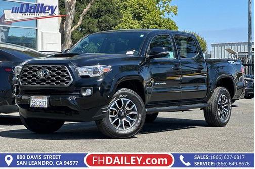 Midnight Black Metallic 2021 Toyota Tacoma TRD Sport