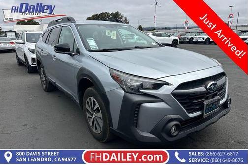 Ice Silver Metallic 2023 Subaru Outback Premium