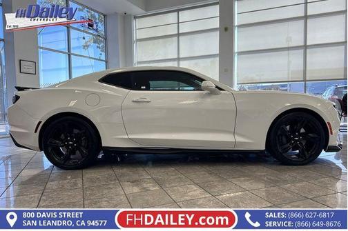 Summit White 2019 Chevrolet Camaro 1SS