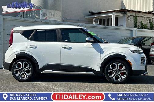 Snow White Pearl 2022 Kia Soul X-Line